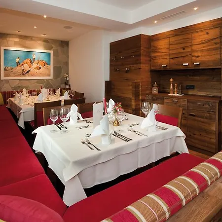 Hotel Pettneuerhof