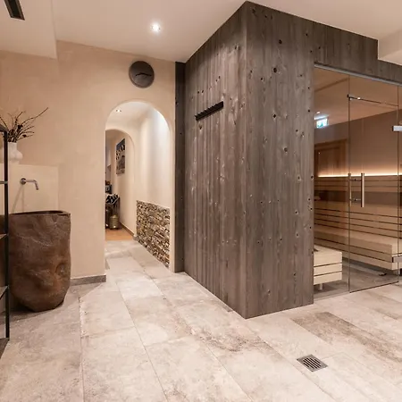 Отель Pettneuerhof 3*