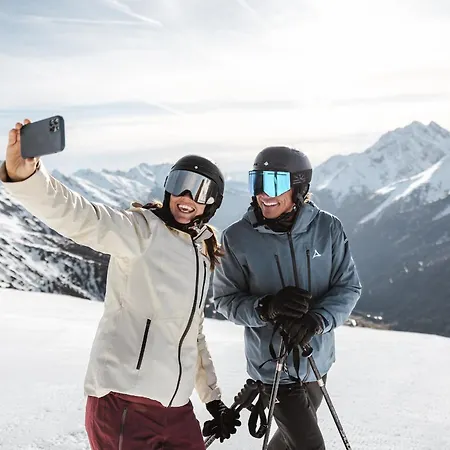 Pettneuerhof Отель