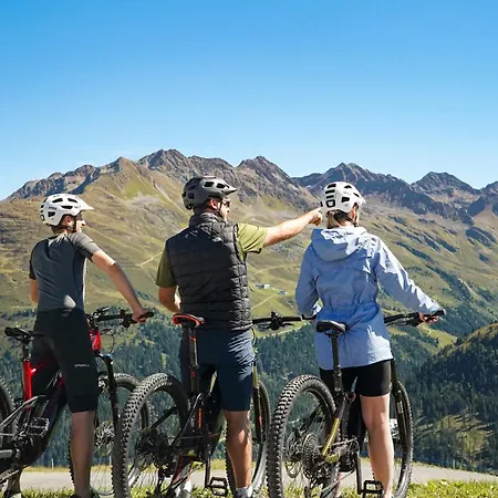 佩特恩努尔霍夫酒店