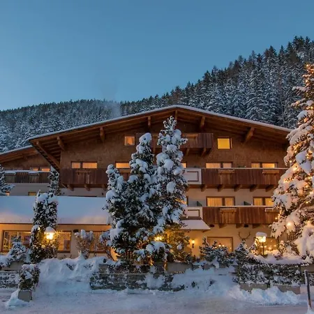Hotel Pettneuerhof 3*